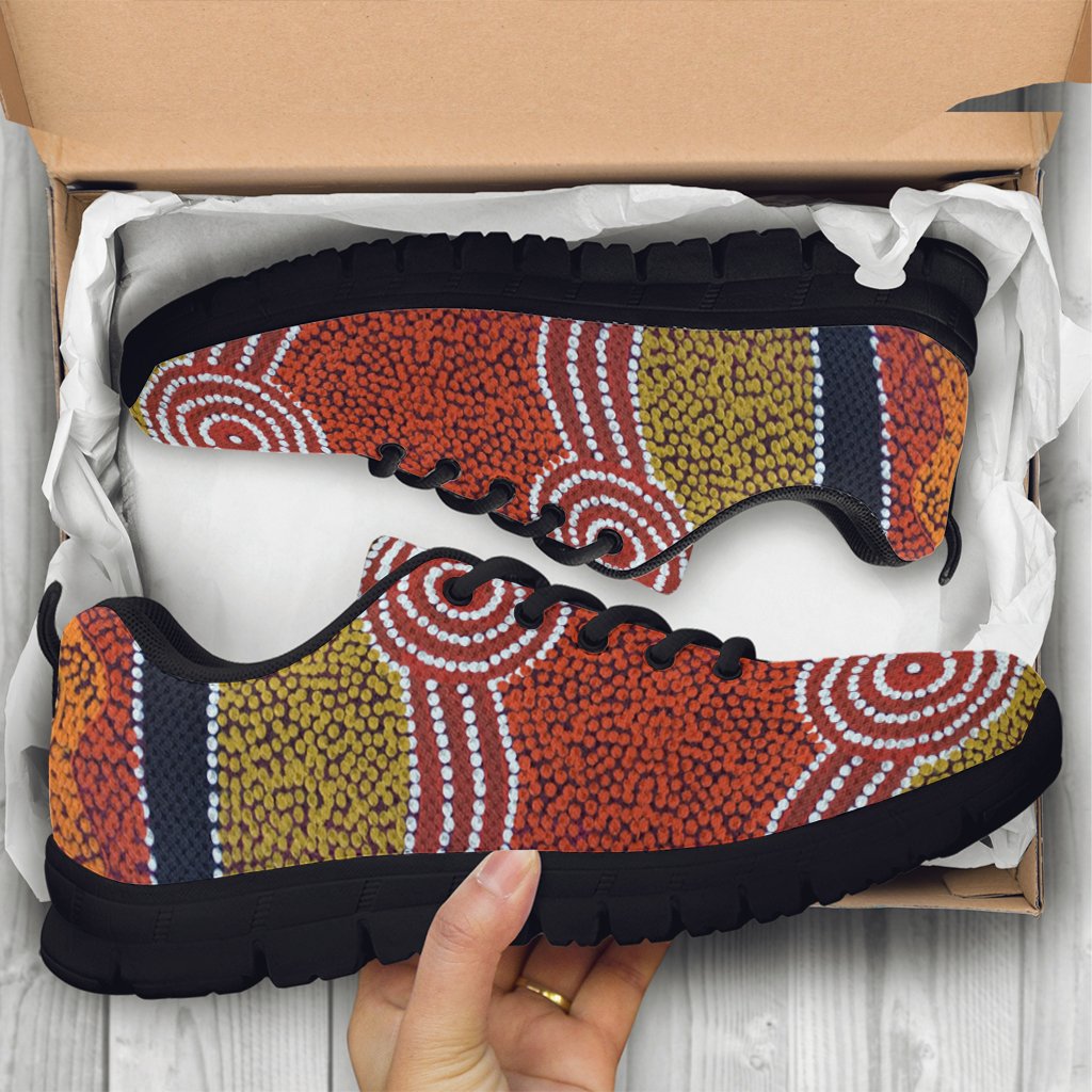 sneaker-aboriginal-dot-style