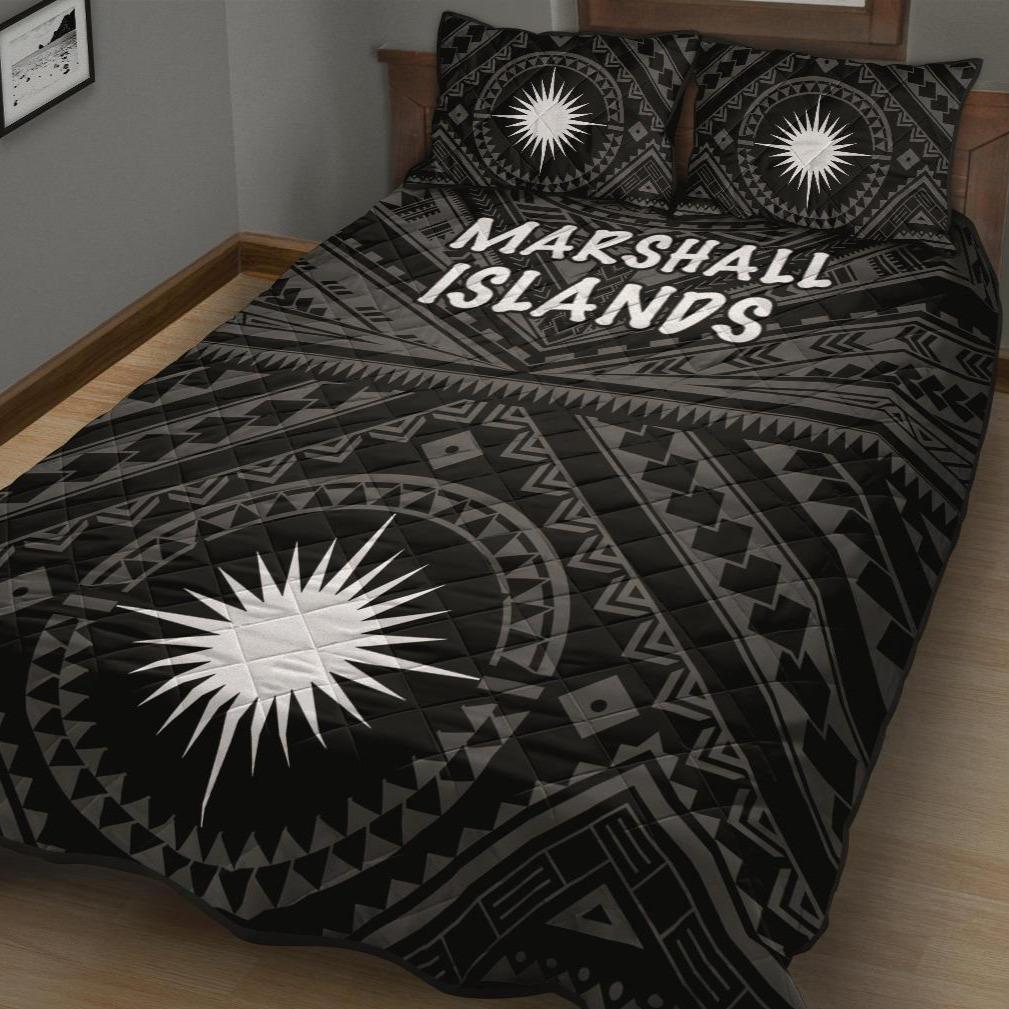 marshall-quilt-bed-set-marshall-seal-with-polynesian-tattoo-style-black