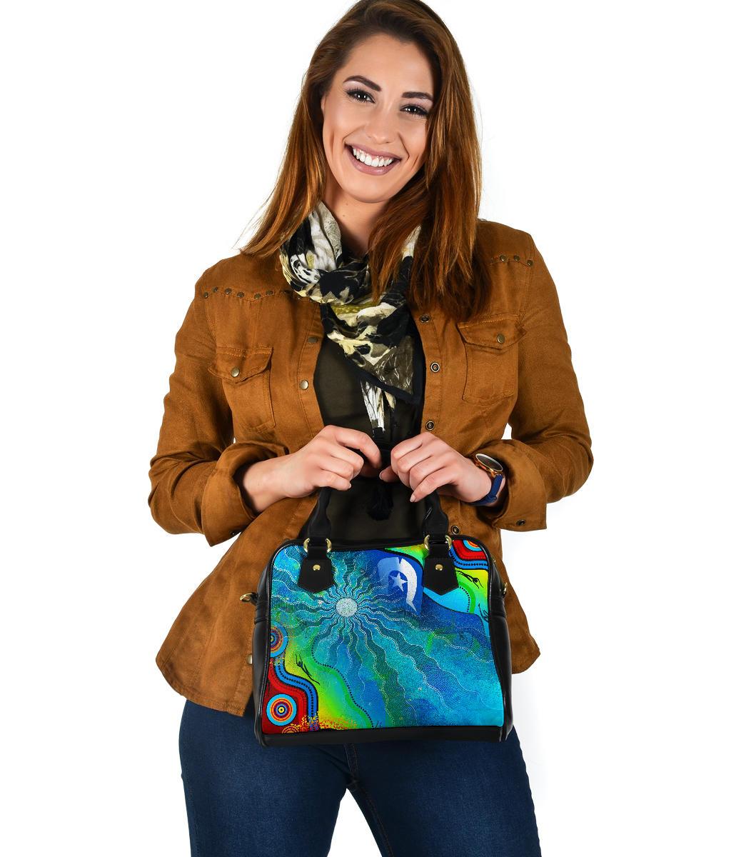 shoulder-handbag-torres-strait-islanders-flag-with-aboriginal-patterns-bag