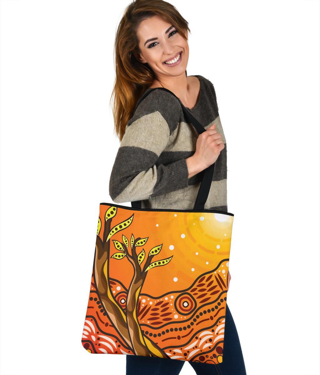 aboriginal-tote-bags-tree-on-the-hill
