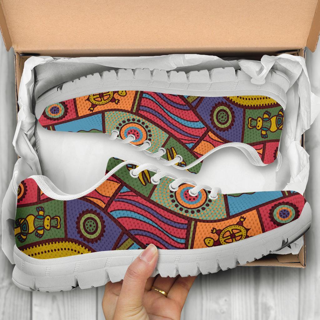 sneakers-2-aboriginal-art-with-animals